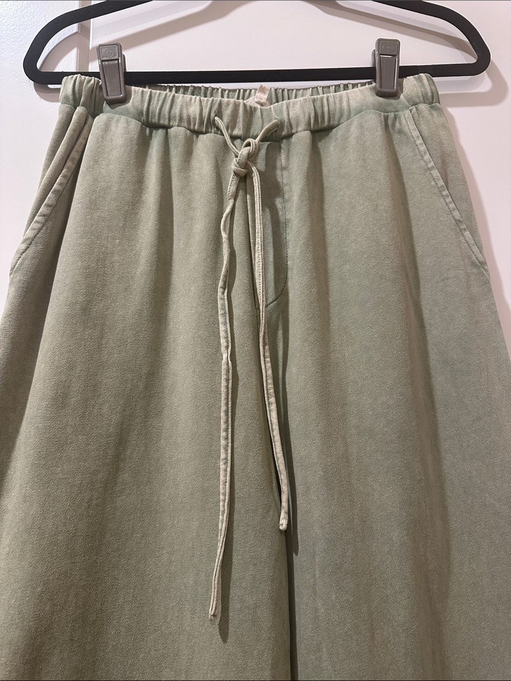 Easel Ruffled Detailed Mineral Wash Pants, Size Small - Picture 3 of 7